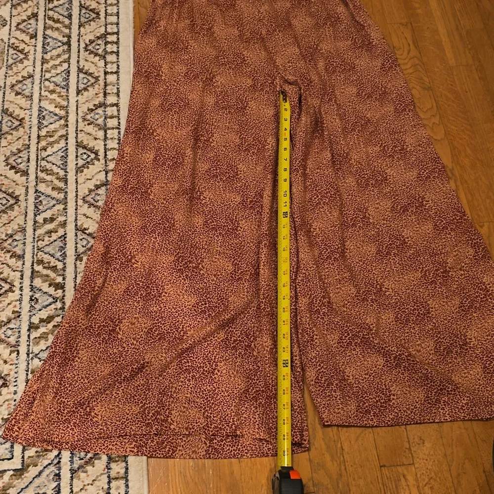 JESSICA SIMPSON BRAND WOMEN'S PLUS SIZE LEOPARD PRINT PANTS SIZE 2X - Picture 9 of 14